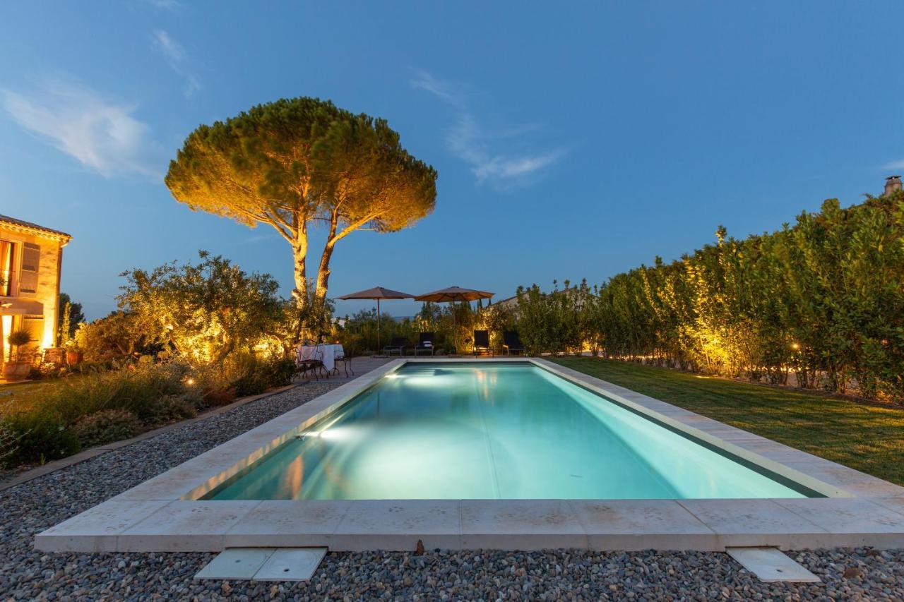Le Mas Des Fees Otel Eygalières Dış mekan fotoğraf